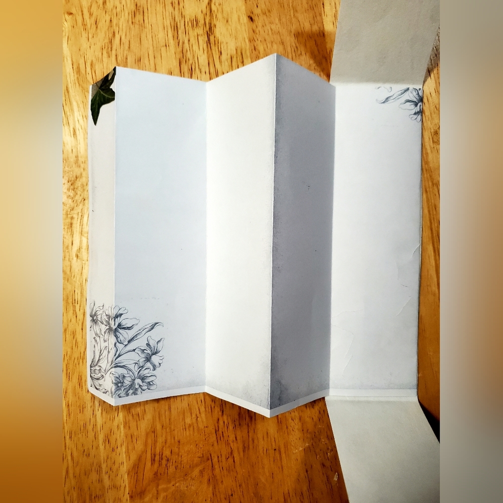 🙏 HAND CRAFTED Set of 3 yellow booklet with ribbon closure - Picture 10 of 10